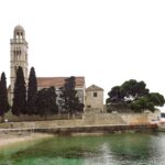 Korčula czy Hvar? Gdzie łatwiej znaleźć puste plaże i niższe ceny w lipcu